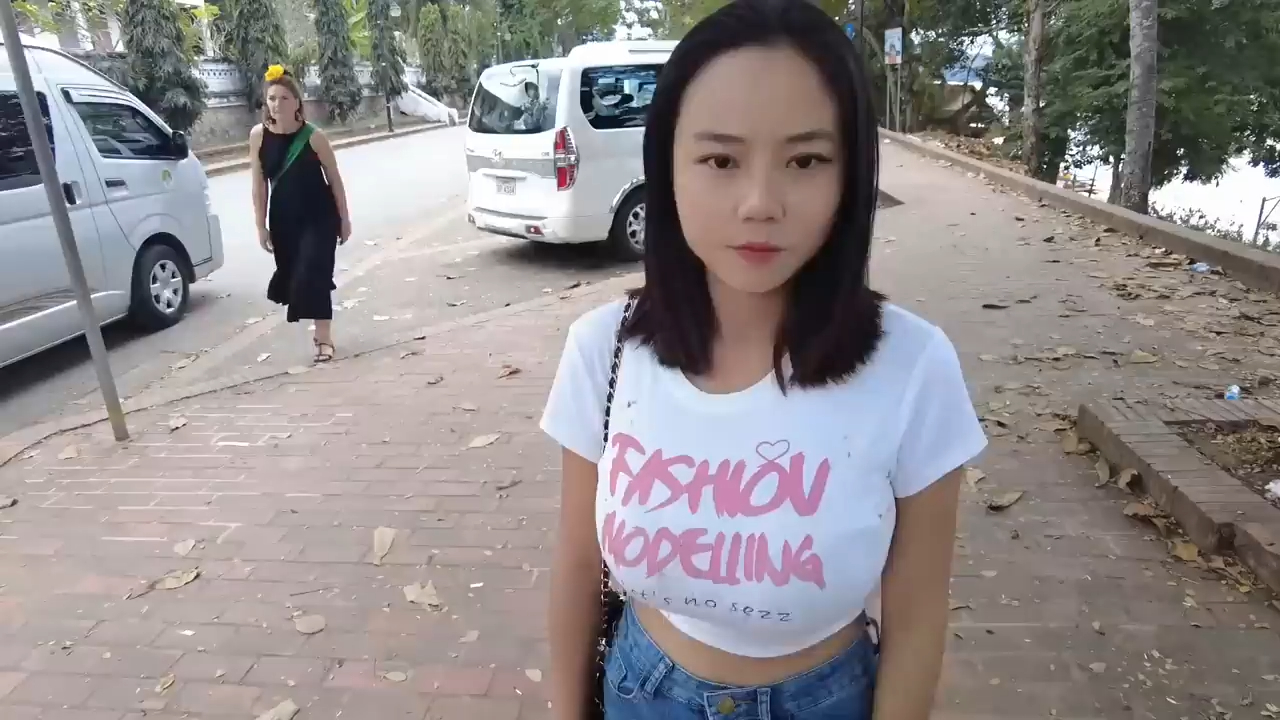 小十四岁的老挝媳妇