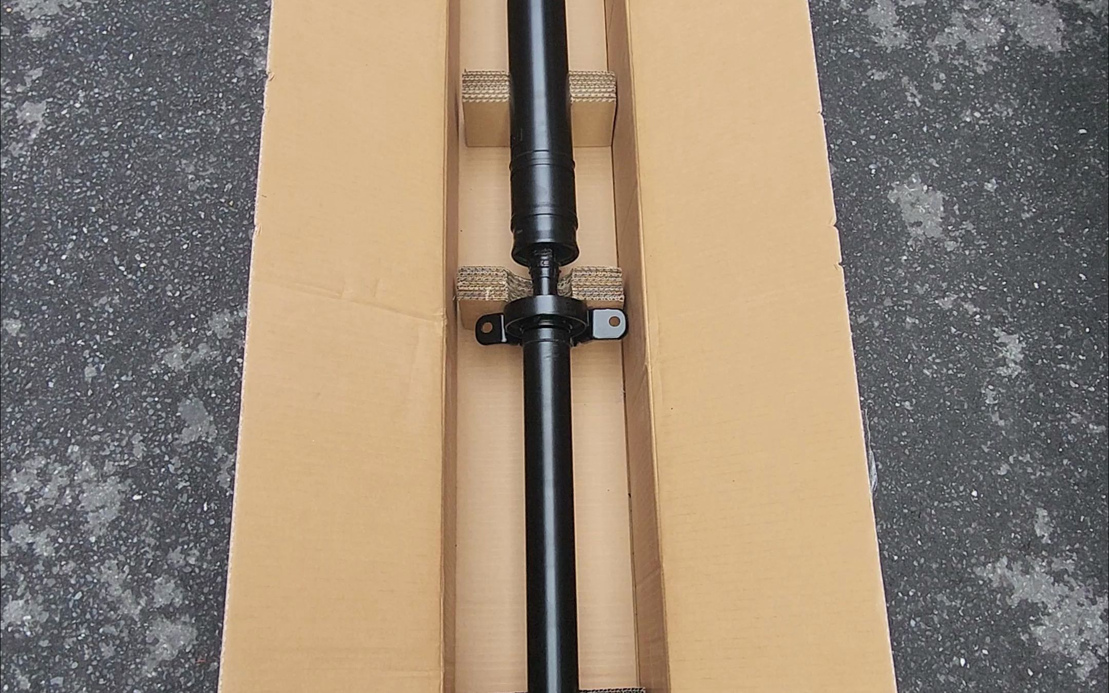 适用于奥迪q7传动轴专用汽车q7后轮四驱传动轴正品配件 车智仕_哔哩