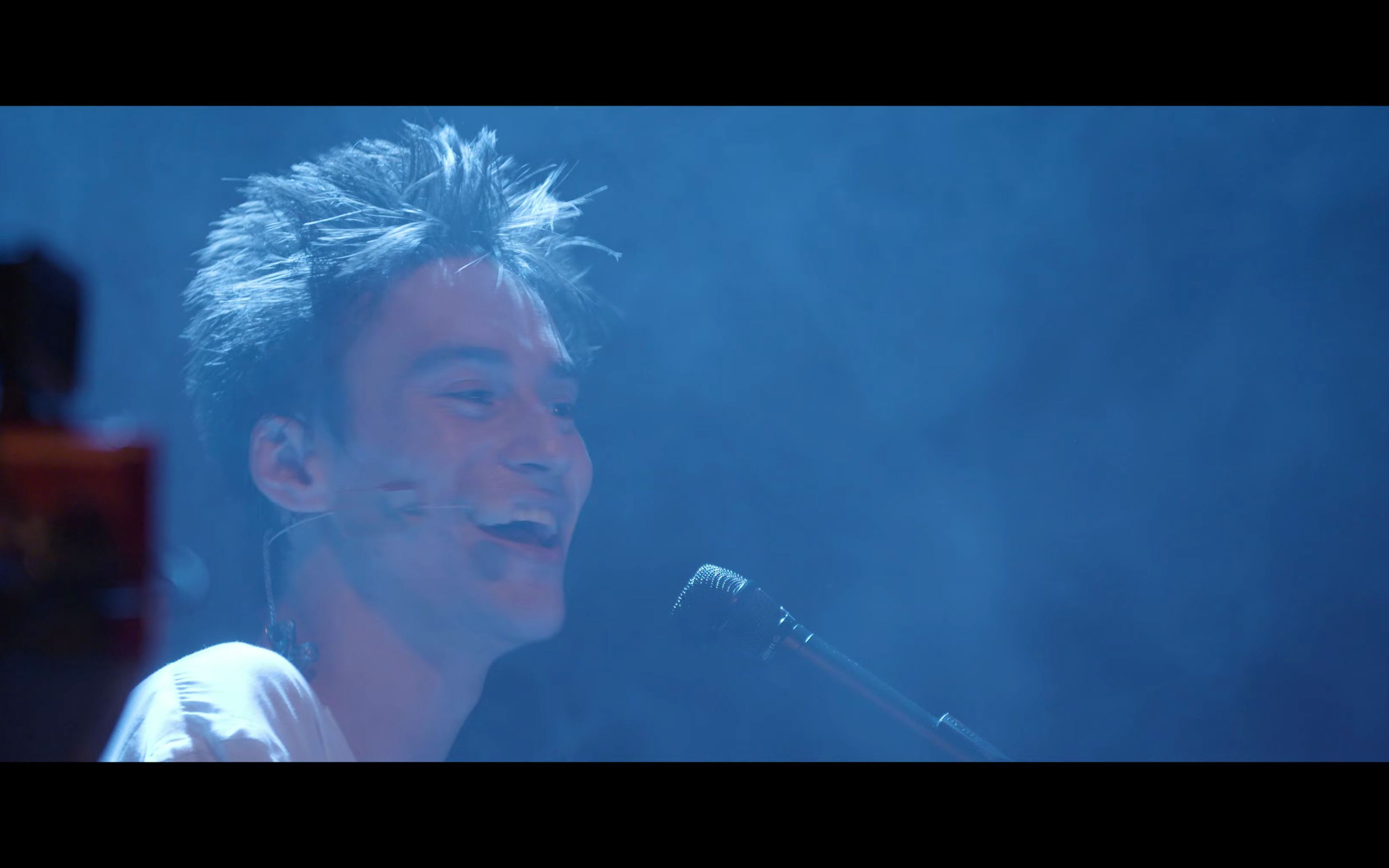 [图]Jacob Collier - Somebody To Love (Live in Lisbon)