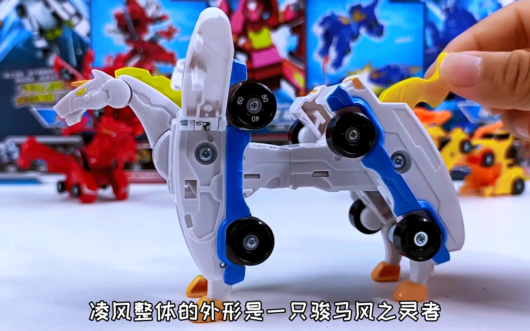 猎车兽魂碰撞合体变形玩具大集合,两辆车相撞,瞬间变形成动物!