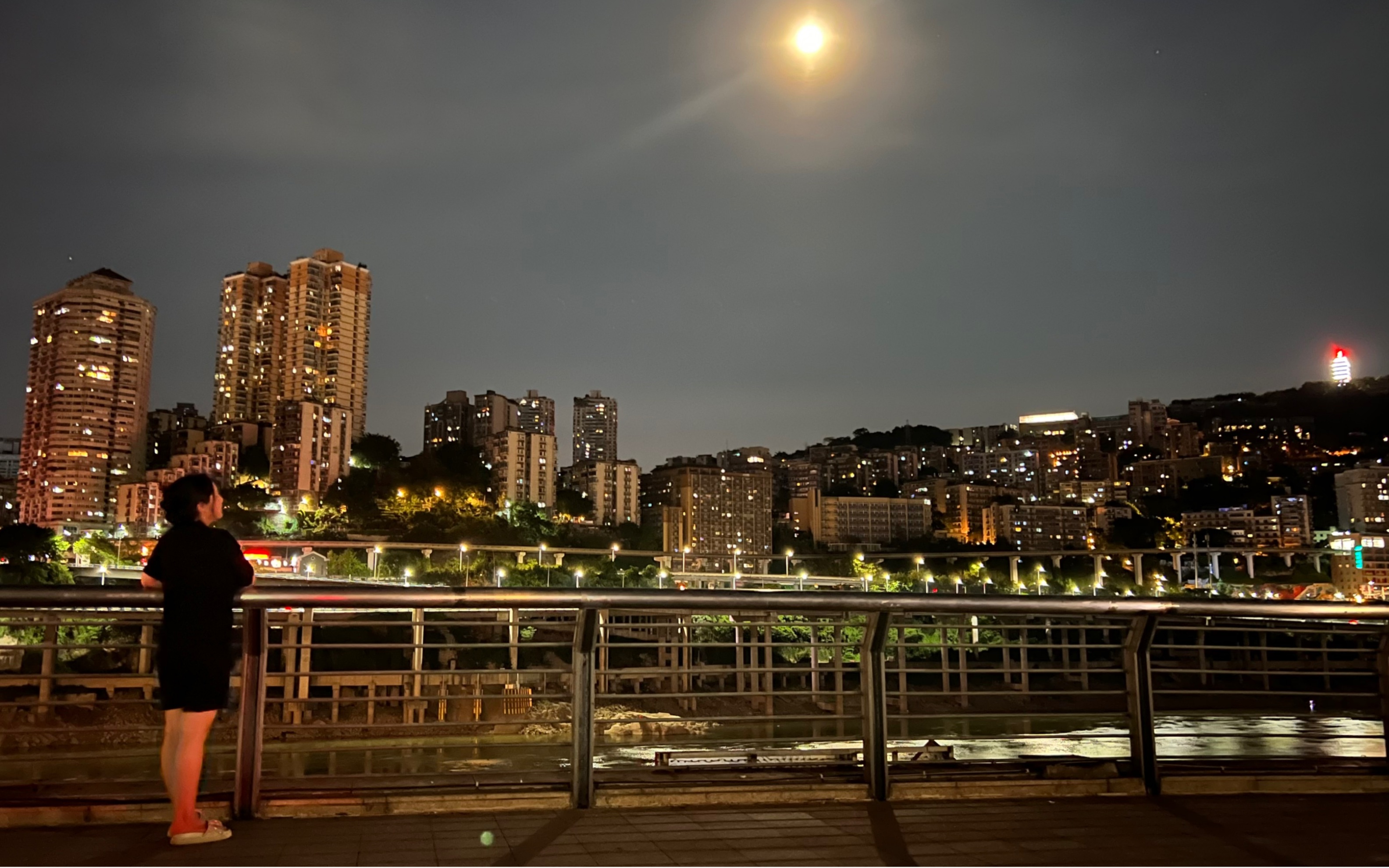 夜逛北滨路