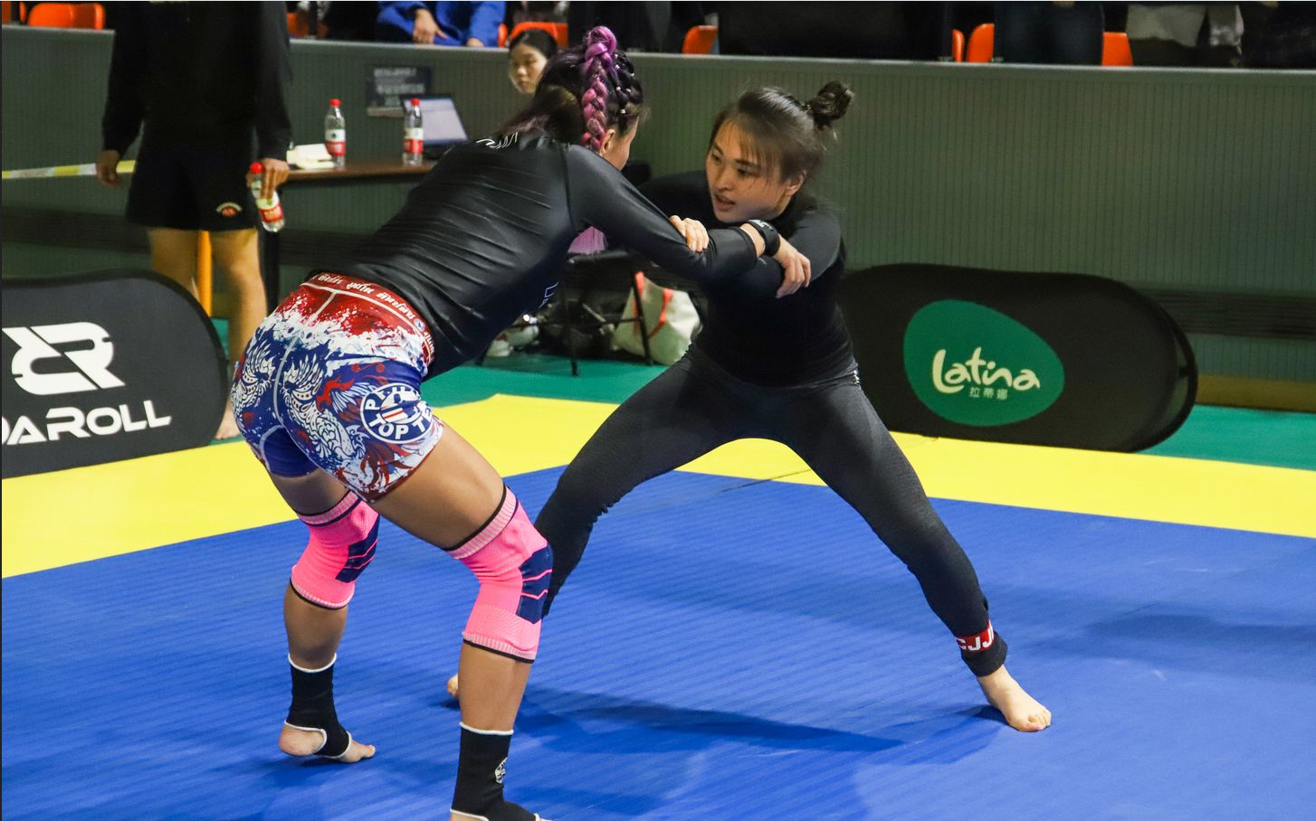 国内女子巴西柔术bjj无道服比赛 水平差距略大_哔哩哔哩_bilibili