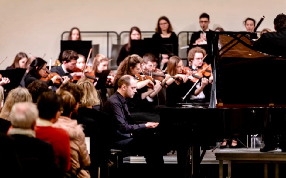 [图]海德堡大学 Collegium Musicum - 贝多芬 G大调第四钢琴协奏曲第三乐章 Beethoven Piano Concerto No. 4