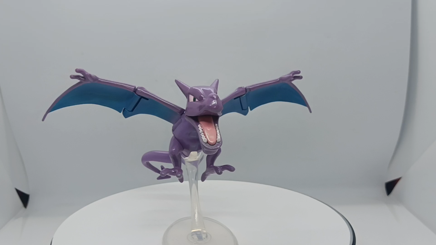 宝可梦模型闪光色化石翼龙