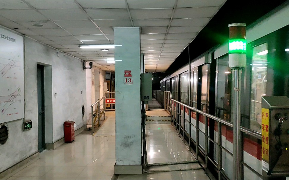 2021年6月1日,上海地铁1号线(富锦路站-莘庄站)本务上海地铁集团有限