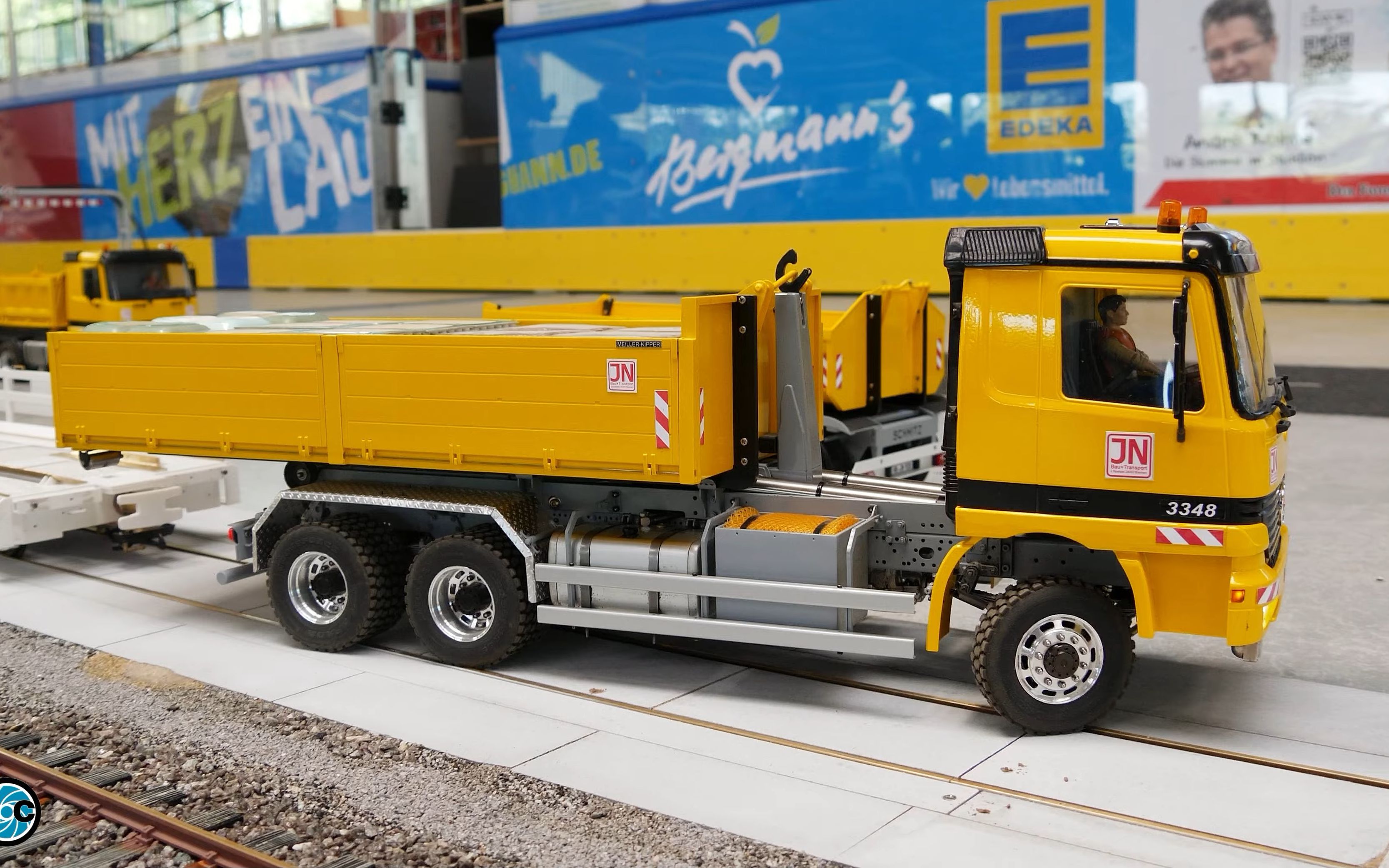 rc遥控奔驰斯堪尼亚卡车模型4k