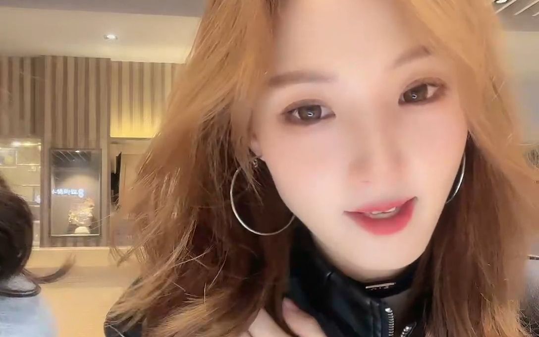 车模《雯雯》直播③③!