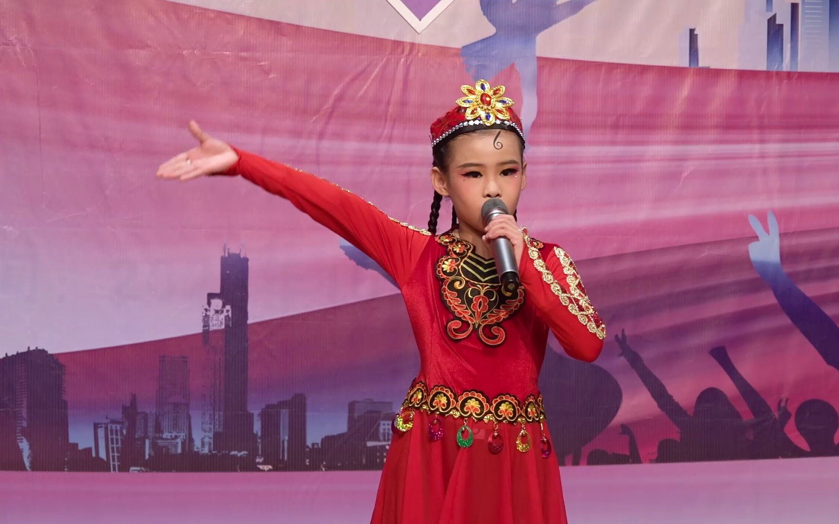 小卓玛舞蹈视频（小卓玛舞蹈视频藏舞） 小卓玛舞蹈视频（小卓玛舞蹈视频藏舞）《小卓玛的舞蹈》 舞蹈科普