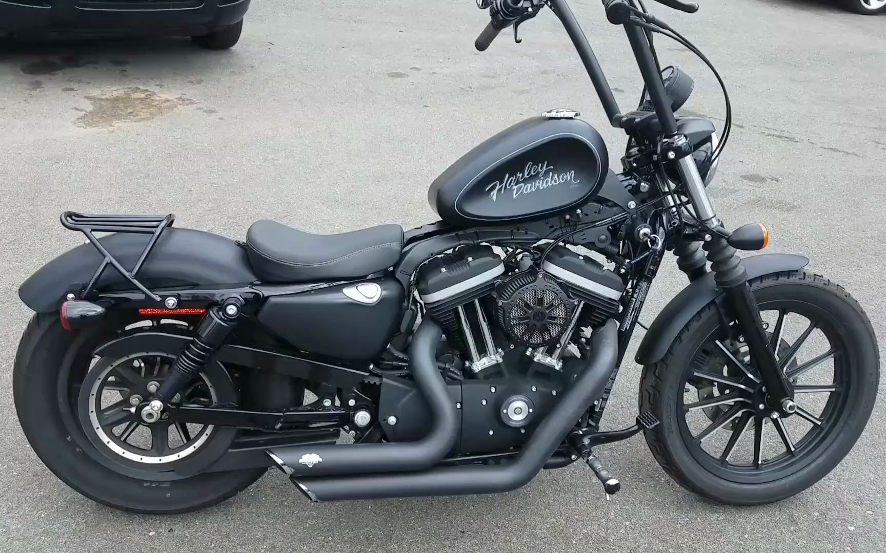 购买我的姐妹 2013 哈雷铁定制 bobber