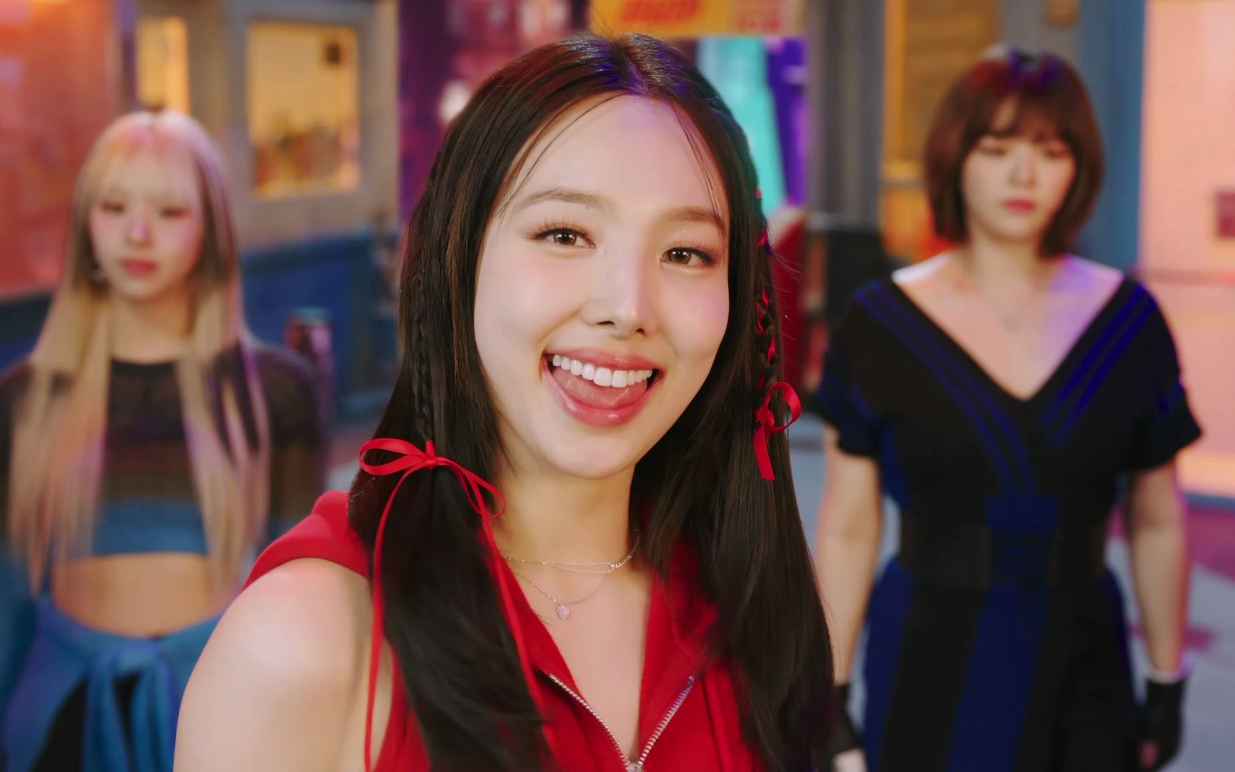 [4k120] twice「hare hare」music video