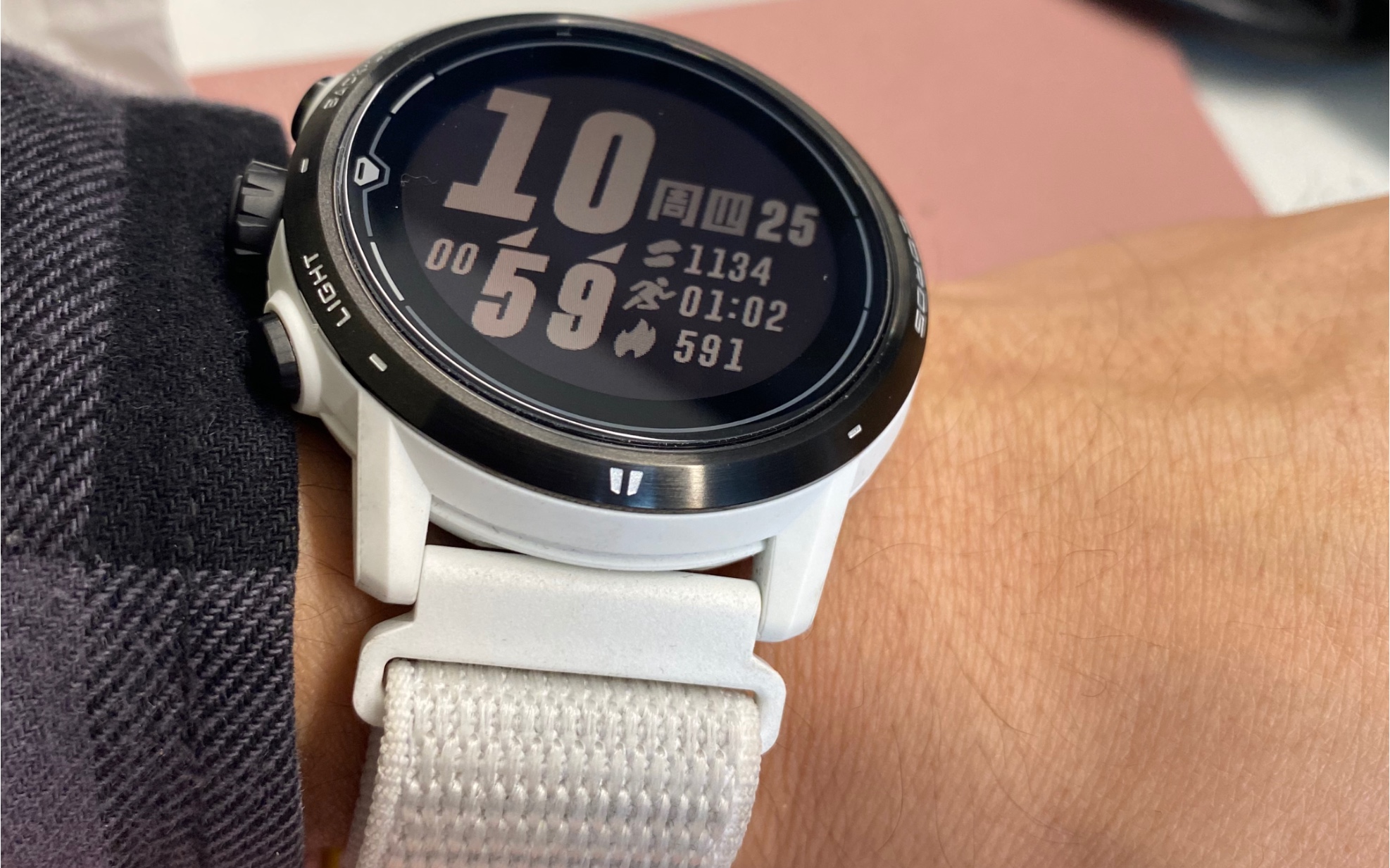 活动作品运动手表高驰apexpro白色款开箱