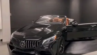 香港街拍 银灰色奔驰sl63 Amg硬顶敞篷 Mercedes Benz Sl63 Amg R230 哔哩哔哩 Bilibili