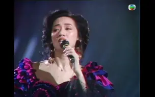 Download Video: 【梅艷芳＆湯寶如】夕陽之歌_live（1990年度第九届新秀歌唱大賽決賽現場CUT_1080p）