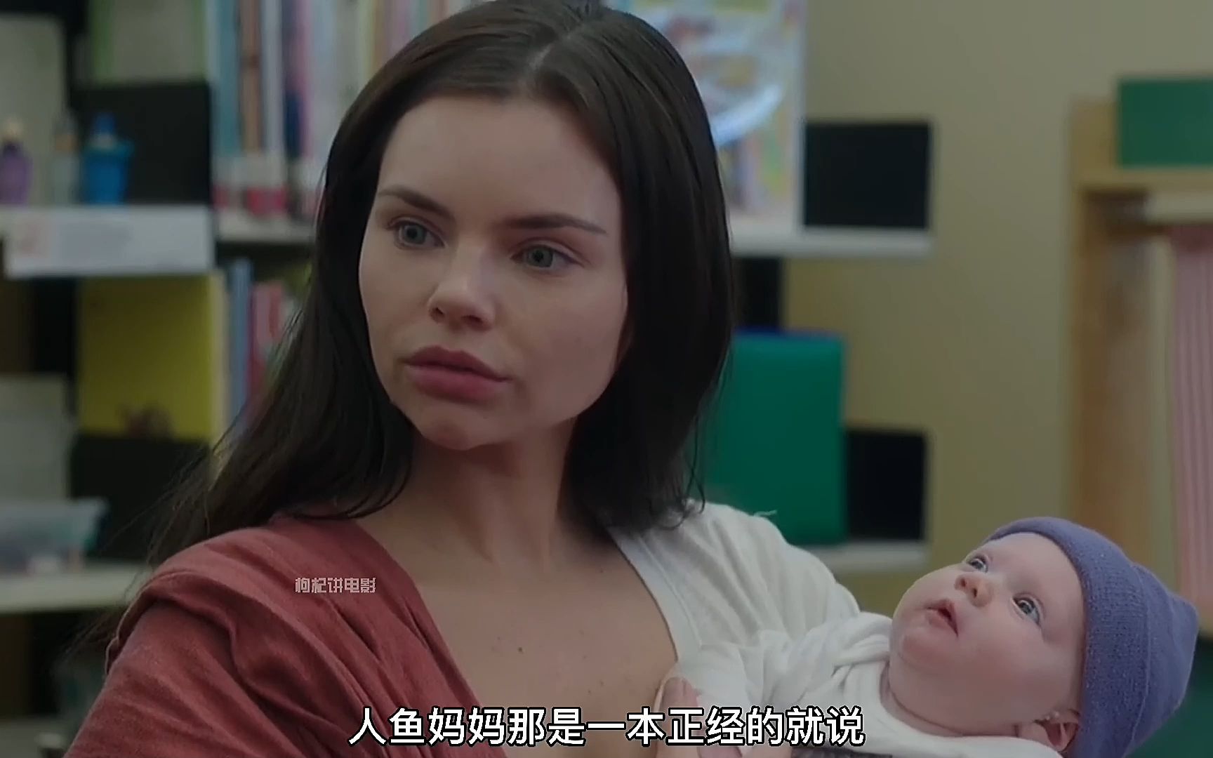 美人鱼被抓住做实验,生下孩子后不会养!