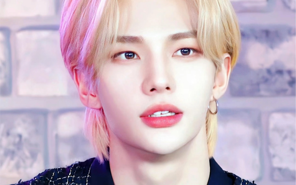 【黄铉辰】距离看到金色短发外国小孩还有两年(10.7回归等得我好苦