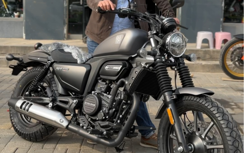 赛科龙ra250,水冷abs,一万出头就能拥有的复古巡航