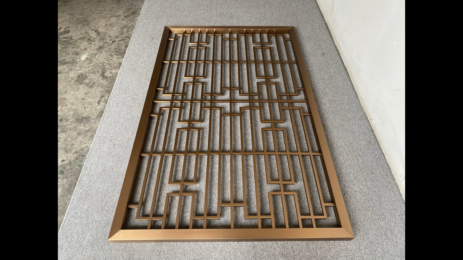 拉丝玫瑰金不锈钢屏风 不锈钢管焊屏风隔断 满焊不锈钢屏风