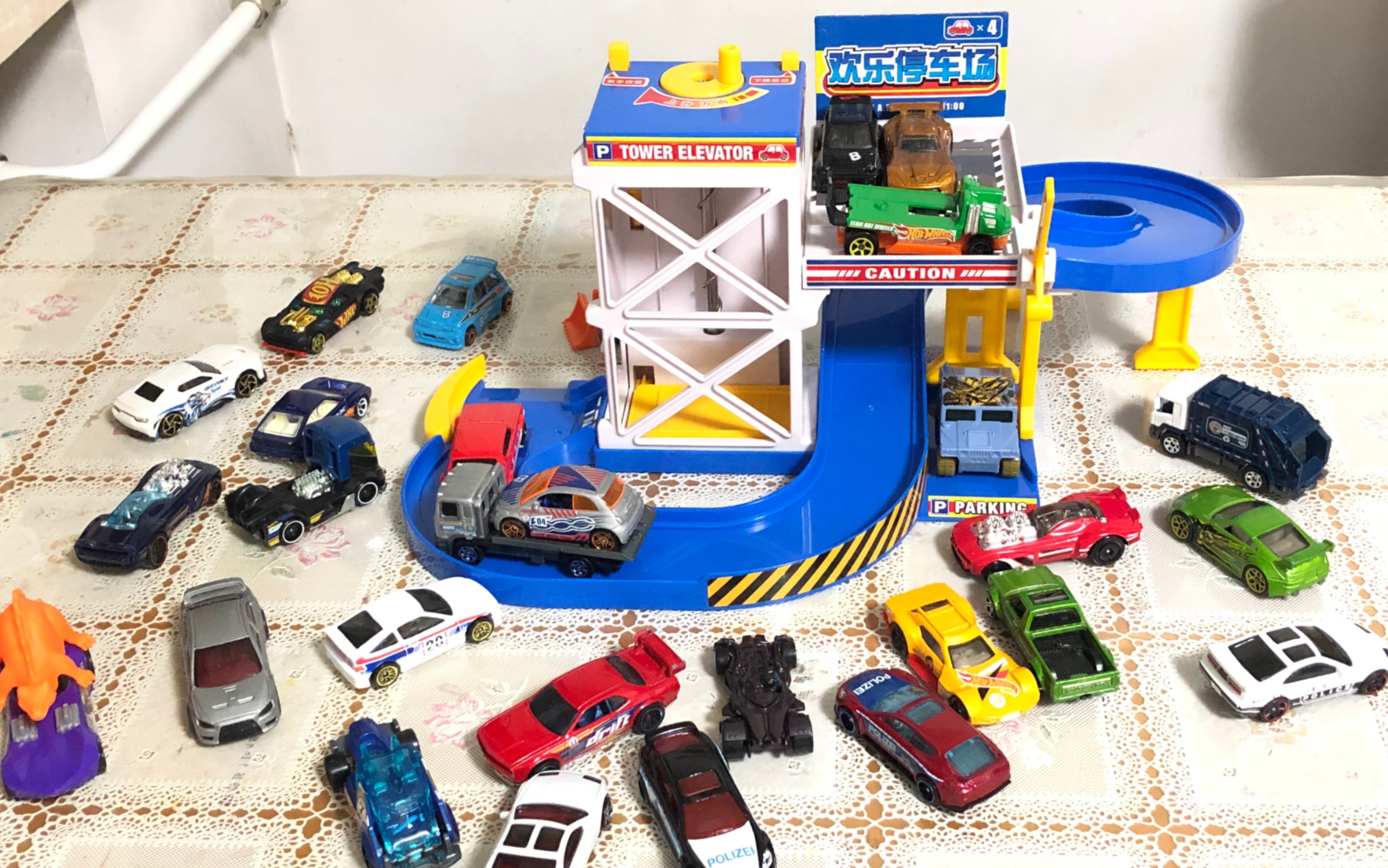 超拥挤的停车场 多美卡 tomy 欢乐停车场_哔哩哔哩 (゜-゜)つロ 干杯