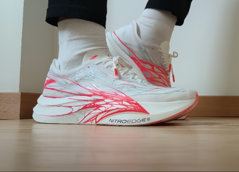 anta/安踏 c202 5gt 心跳配色 中底形变