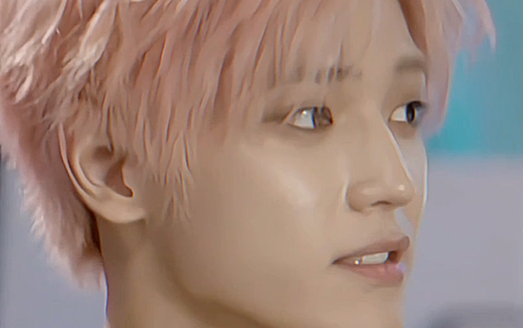 李泰容粉发大龙