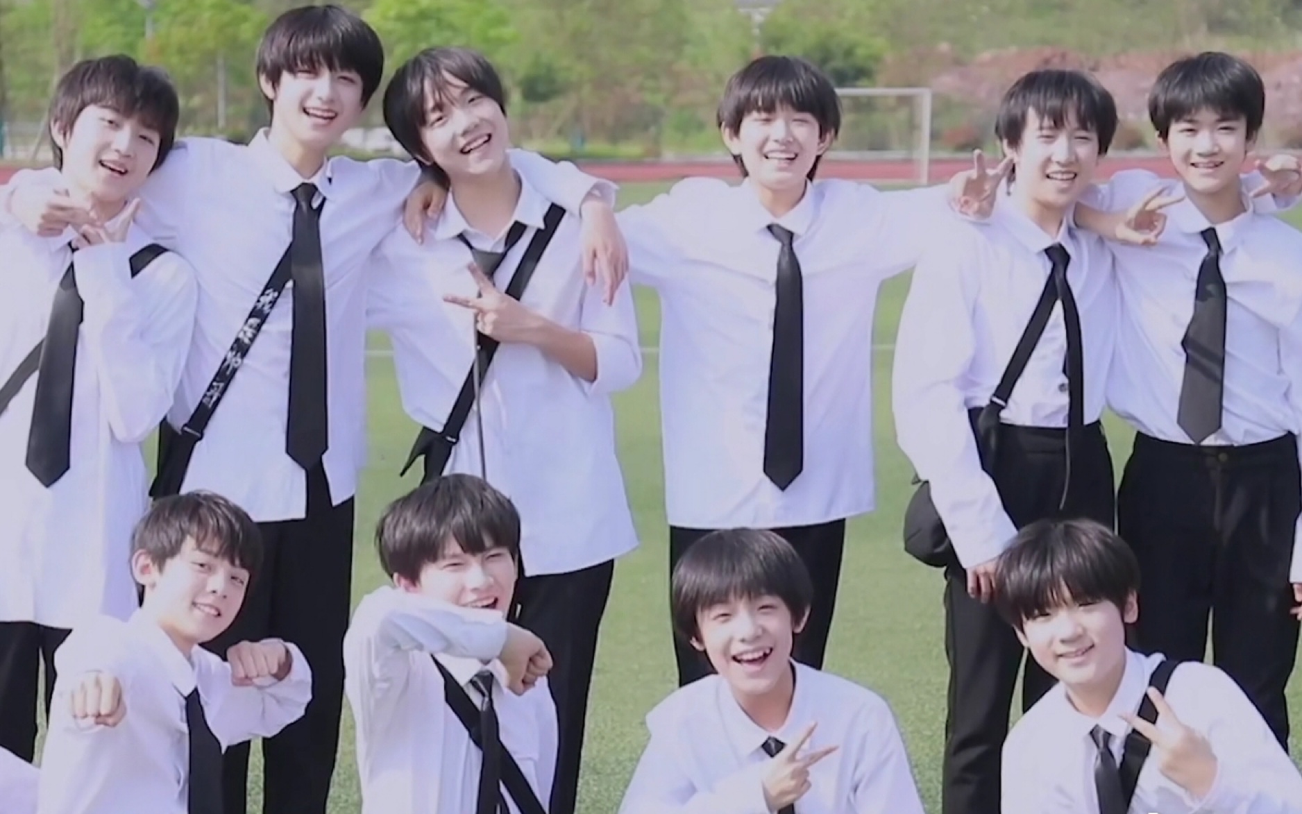 【tf家族三代】想见你cover reaction时间 屠夫家最难的的少年气