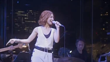 Amazon.com: Mtv Unplugged: 4988005706836: Beni: Books