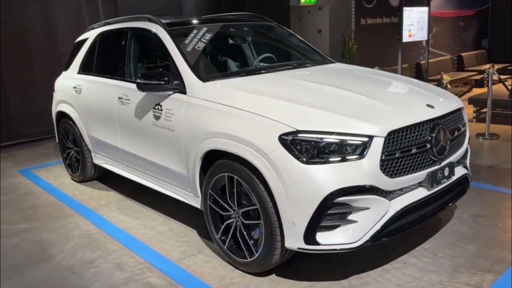 新车赏新,实拍2024款全新奔驰gle内外部细节静态高清展示!太帅气了