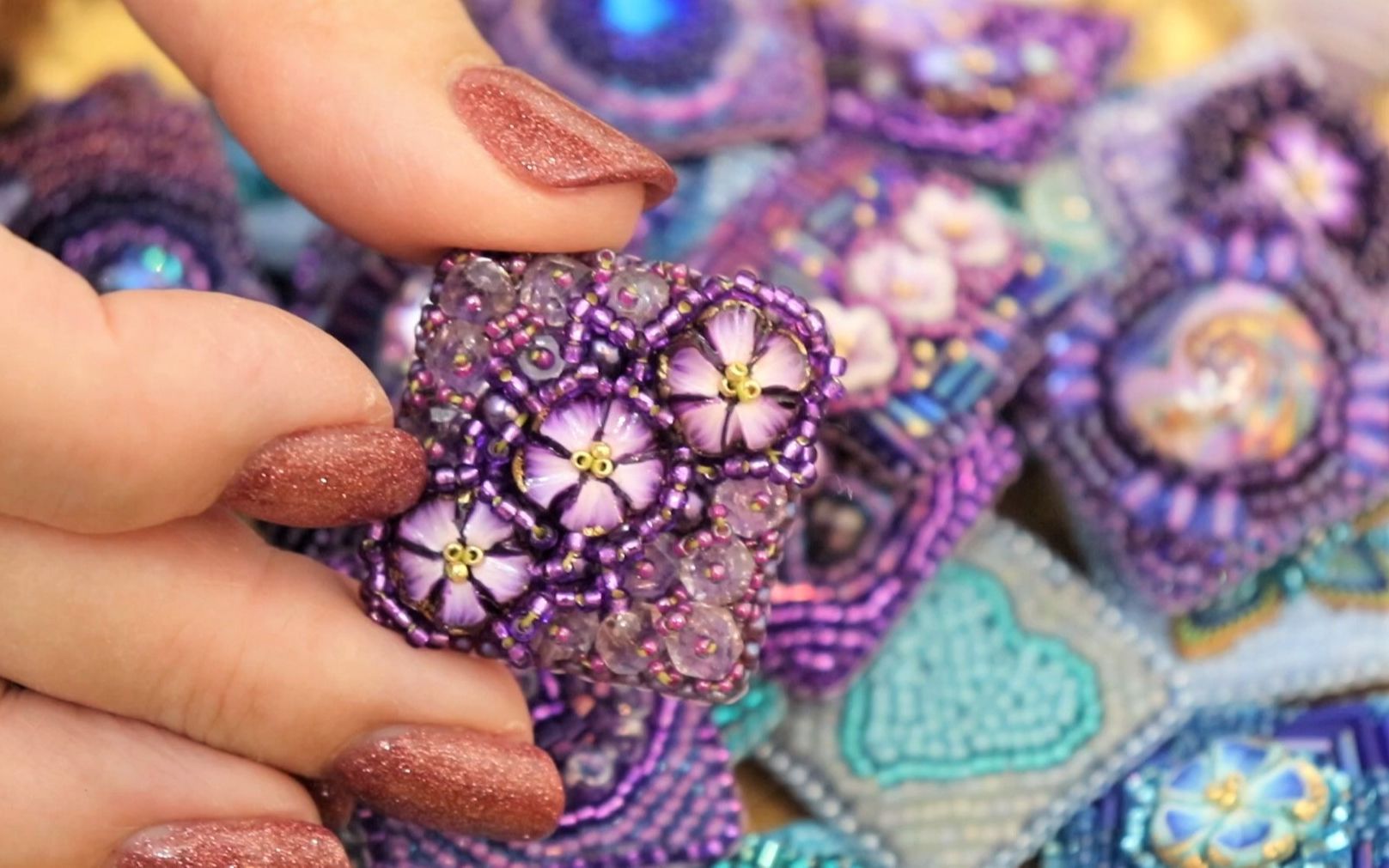 绣久了没有新灵感?一英寸珠绣设计挑战试试噻