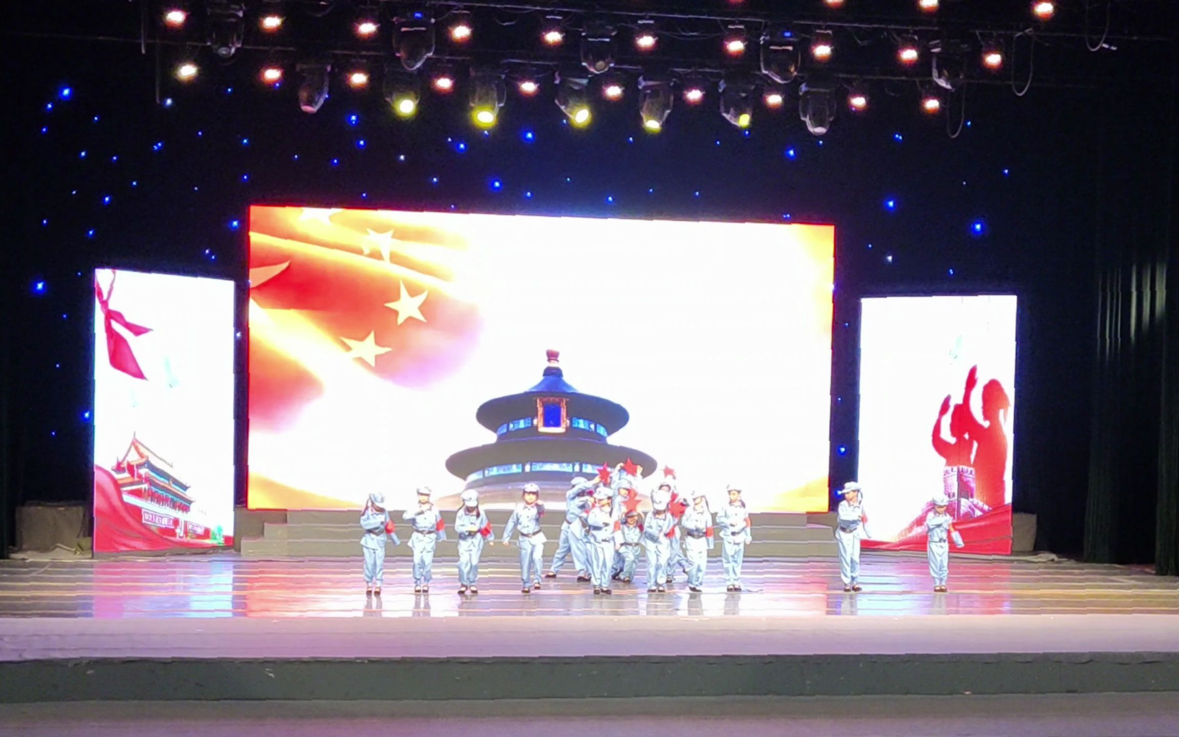 红星闪耀万泉河少儿舞蹈