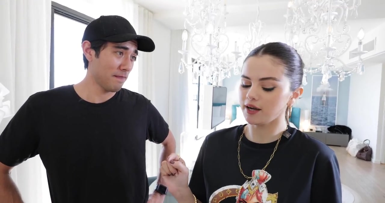 selenagomez傻脸娜和zachking玩转抖音