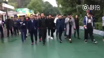 下载视频: 虎牙楚河线下聚会