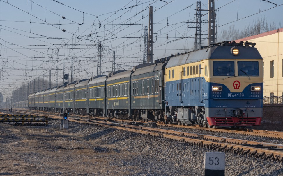 【中国铁路】临时恢复运行的k7711次列车_哔哩哔哩_bilibili