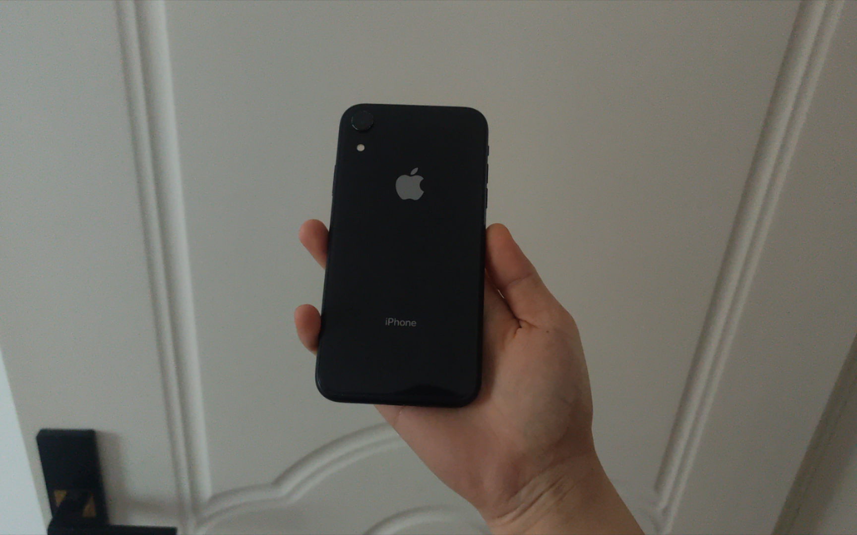 苹果xr 128g 无锁 有面容 899 是否值得购买?