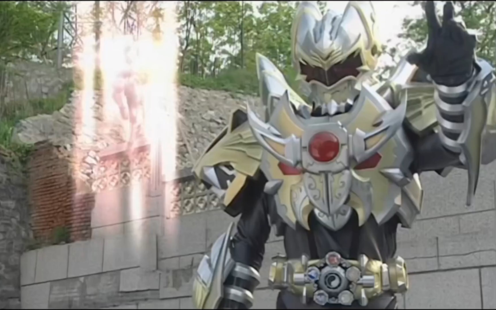 【铠甲勇士】炎龙侠vs帝皇侠