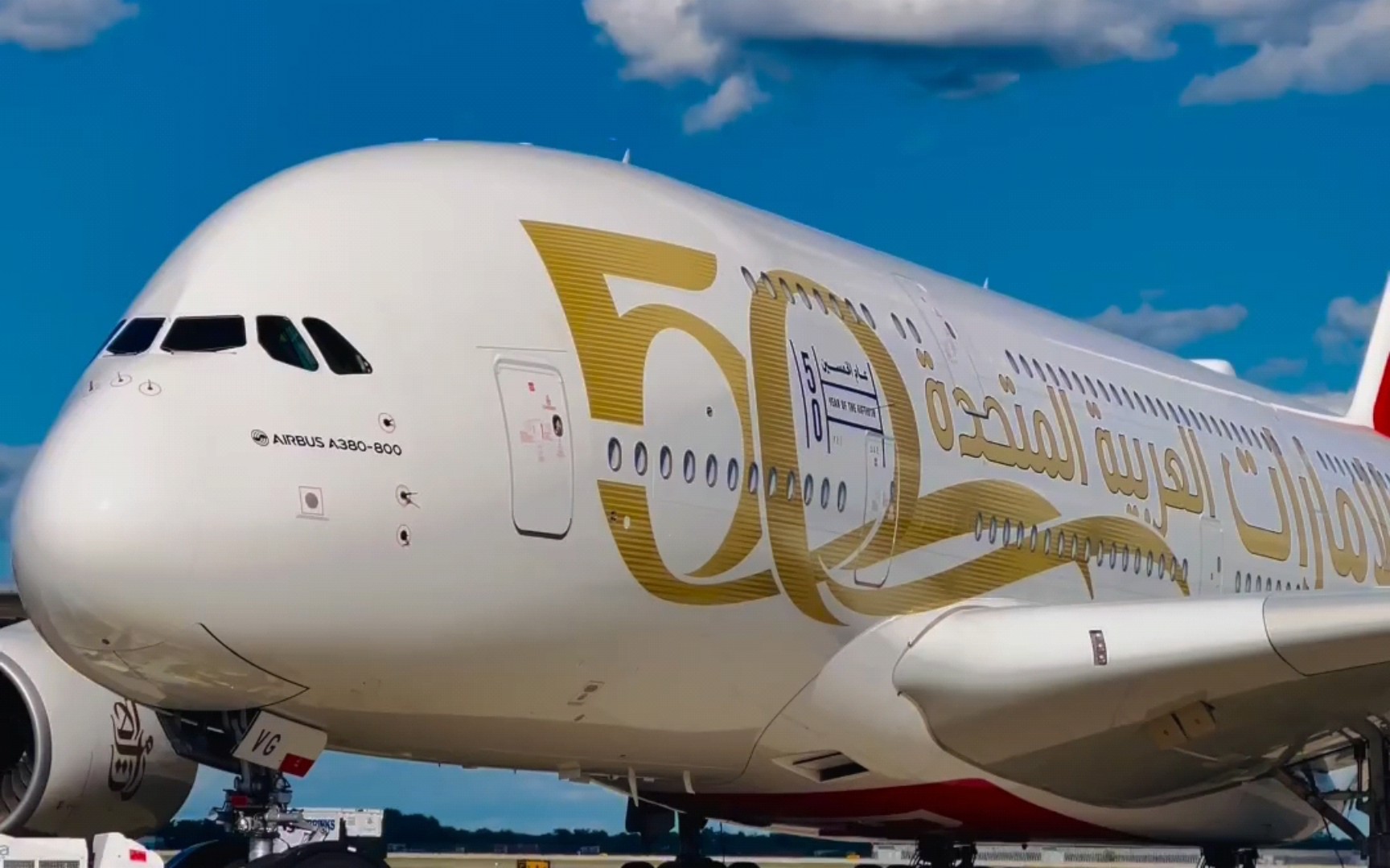 空客a380,空中巨无霸的辉煌历程!