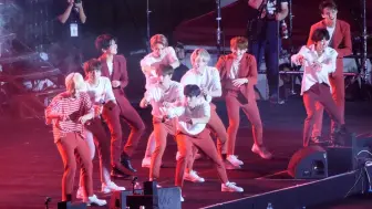 Download Video: 【SEVENTEEN】190525 (SEVENTEEN) Holiday [4K超清] 饭拍