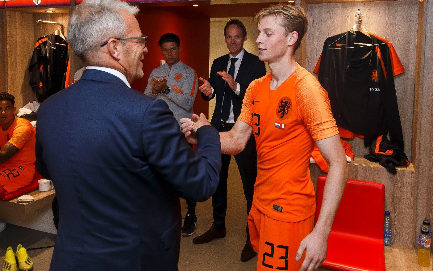 Frenkie de Jong vs Peru (6/9/2018)  Oranje 弗朗基德容国家队首秀集锦哔哩哔哩bilibili