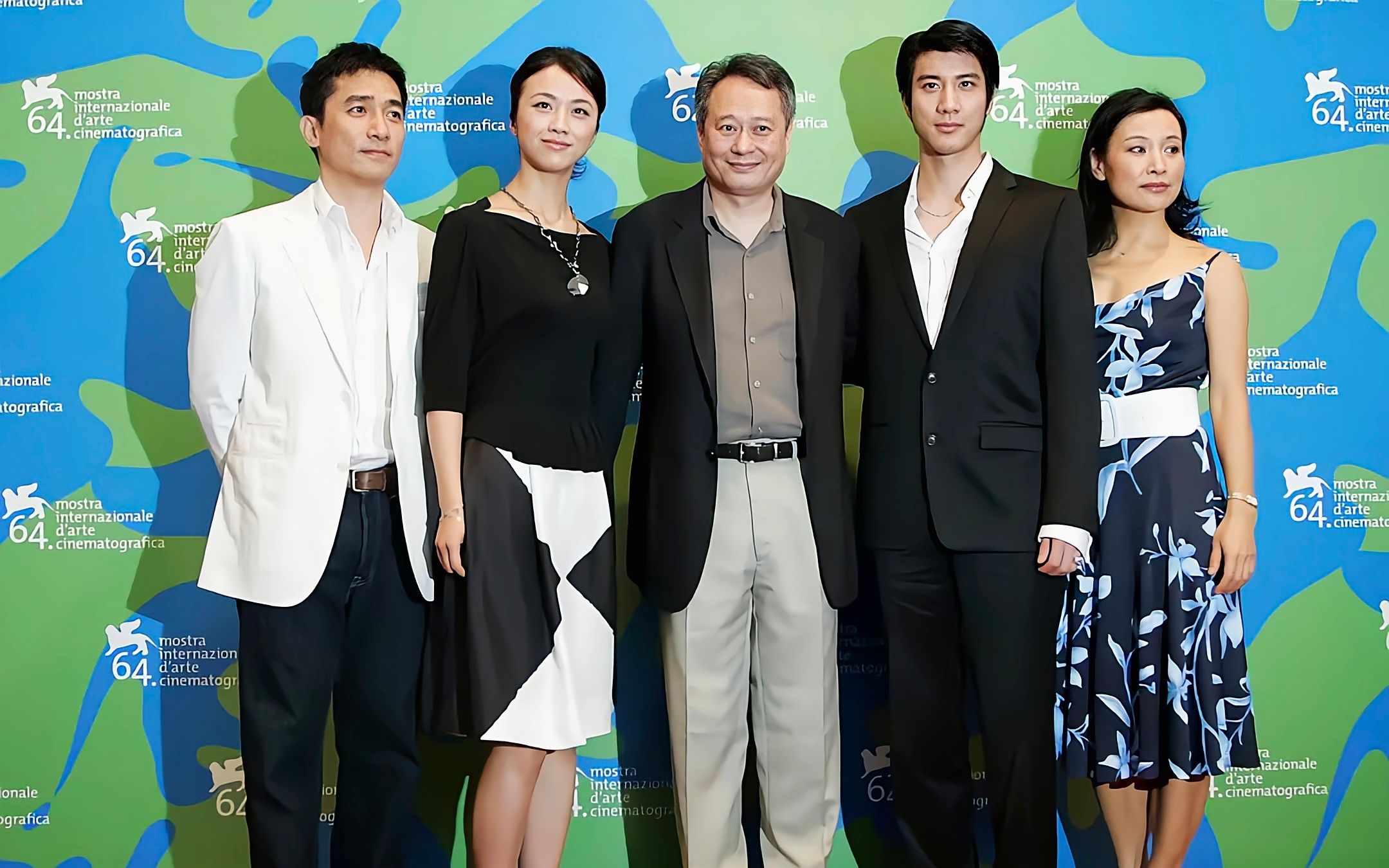 梁朝伟和汤唯拍电影,为挑战自己坚决不用替身,不愧是影帝