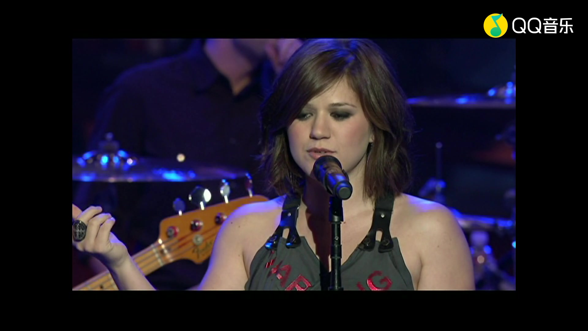 [图]Kelly Clarkson-Walk Away (Live Sets on Yahoo! Music 2007)(蓝光)