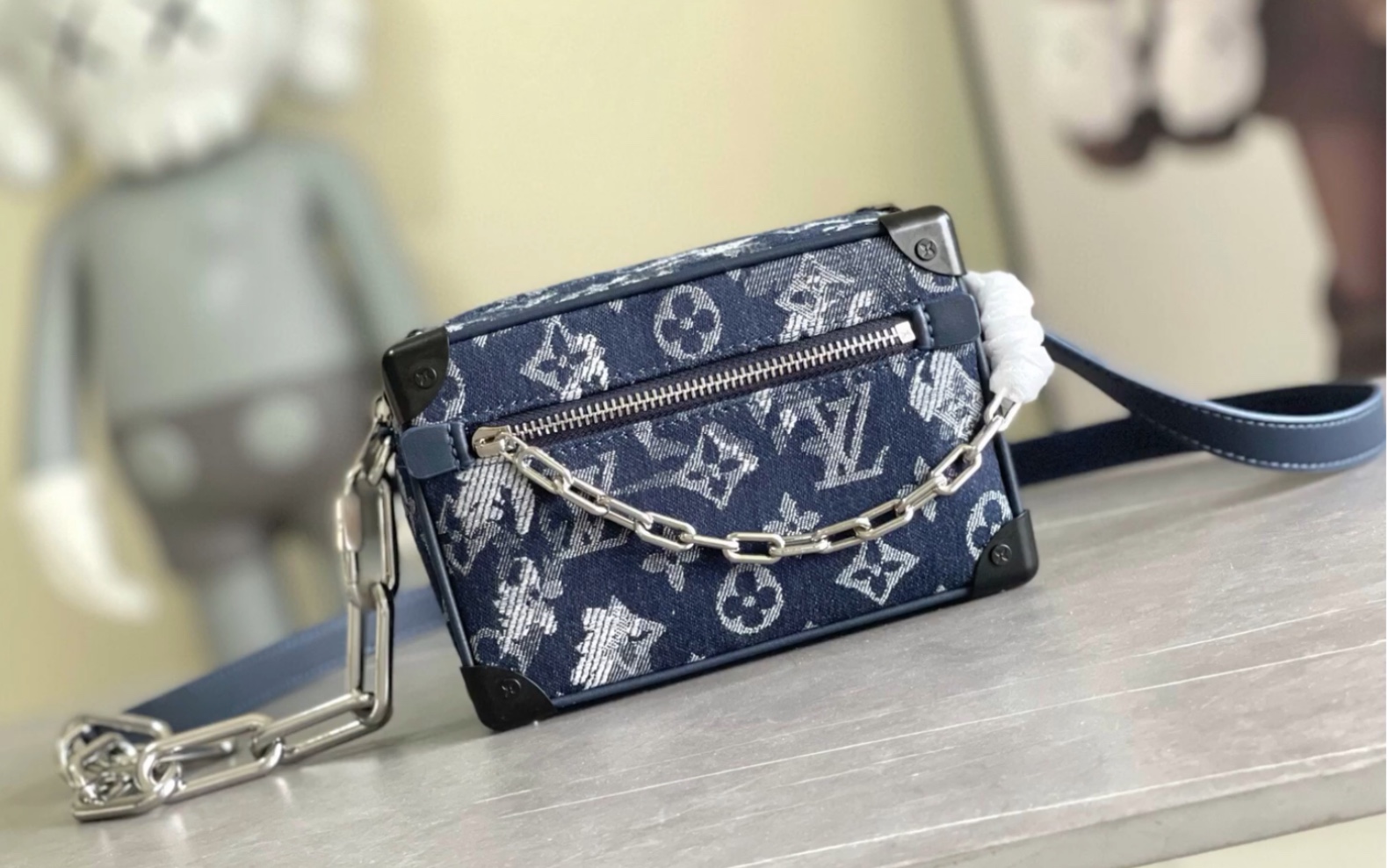 推荐lv路易威登高仿m80033 mini soft trunk 链条包取材 monogram