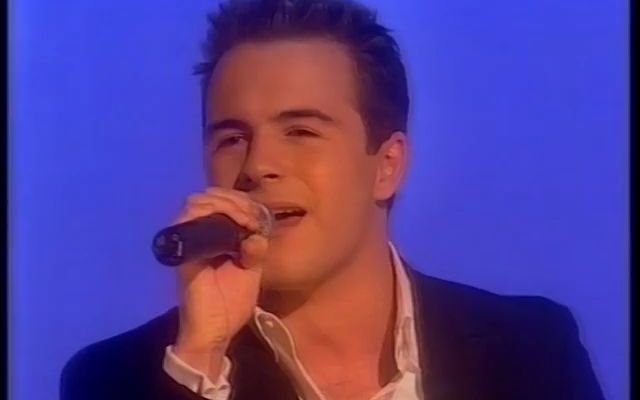 [图]【西城男孩】Westlife - What Becomes of the Broken Hearted (Live 2000)