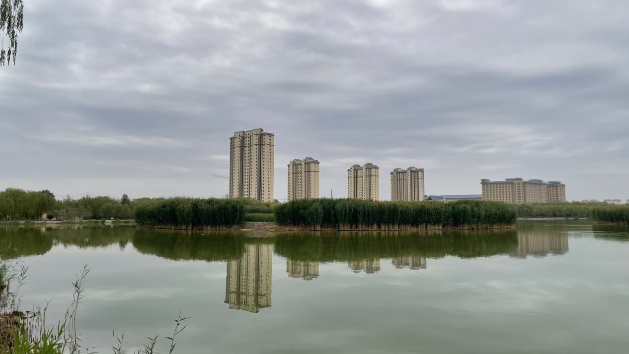 润泉湖公园简介图片