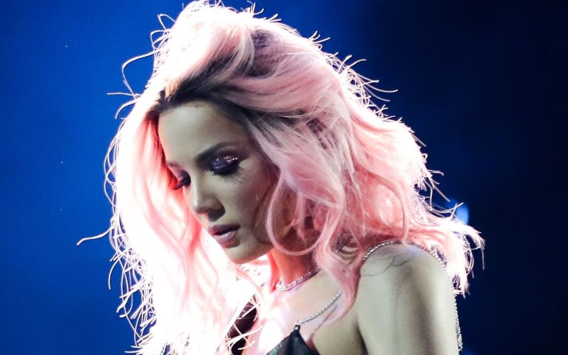 halsey猴西manic欧洲巡演官方记录_哔哩哔哩 (゜-゜)つロ 干杯~-bili