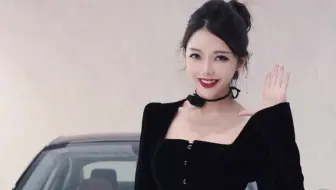 别光看体育生和警校生了，来看看卖汽车的小姐姐