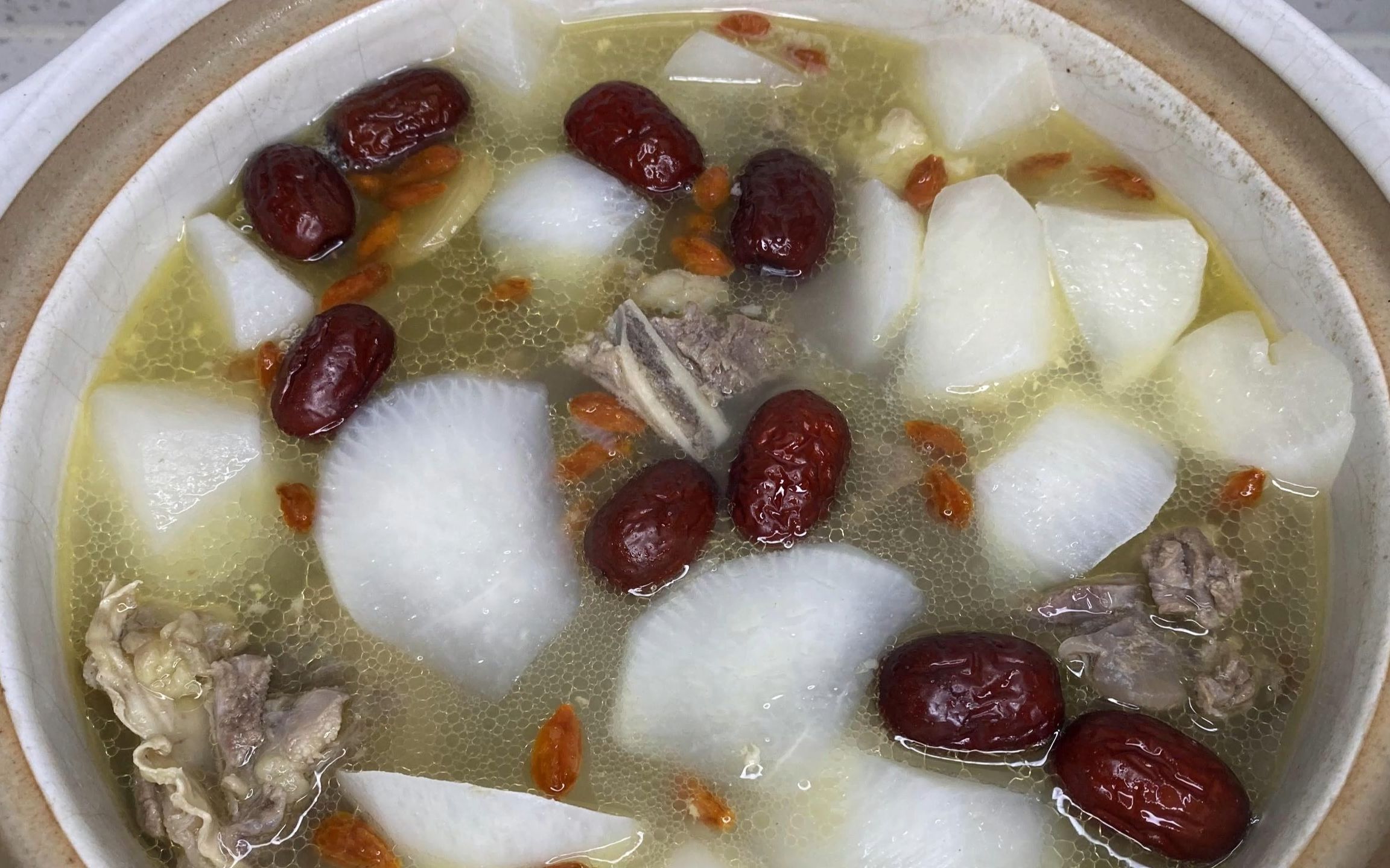 滋补养生少不了一份牛骨萝卜汤,两种吃法营养美味!