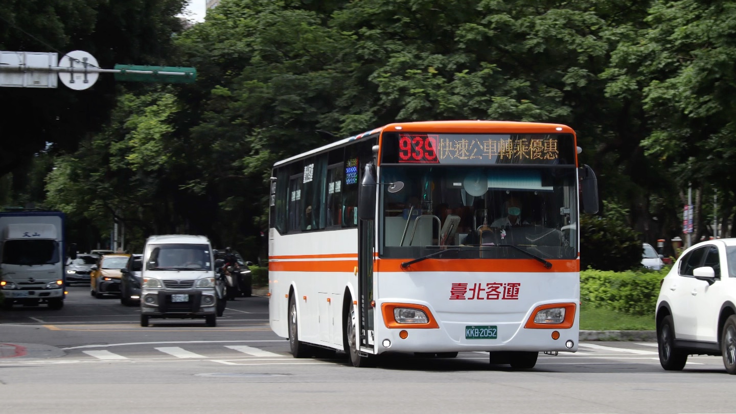 台北市公共汽车图片