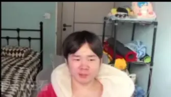 [战乙女]一件衣服？一件我也脱