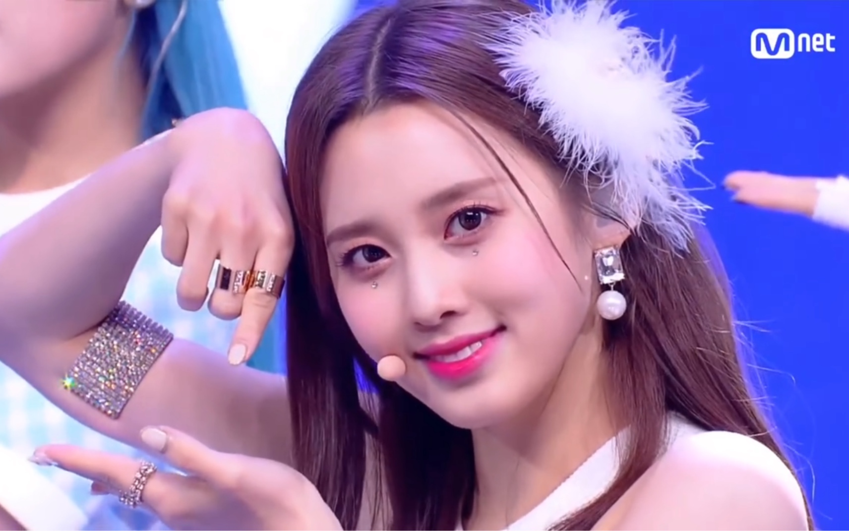 超会扭的大主唱cube新女团lightsum金娜英 新曲《vivace》直拍合集