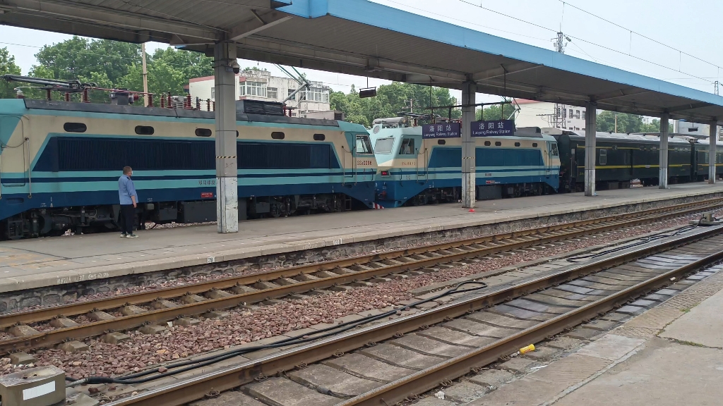 郑局郑段ss80096/0093牵引k30/1次(福州～洛阳)到达洛阳