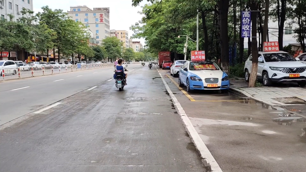 单车骑游实拍晋江鞋都路西滨段街景